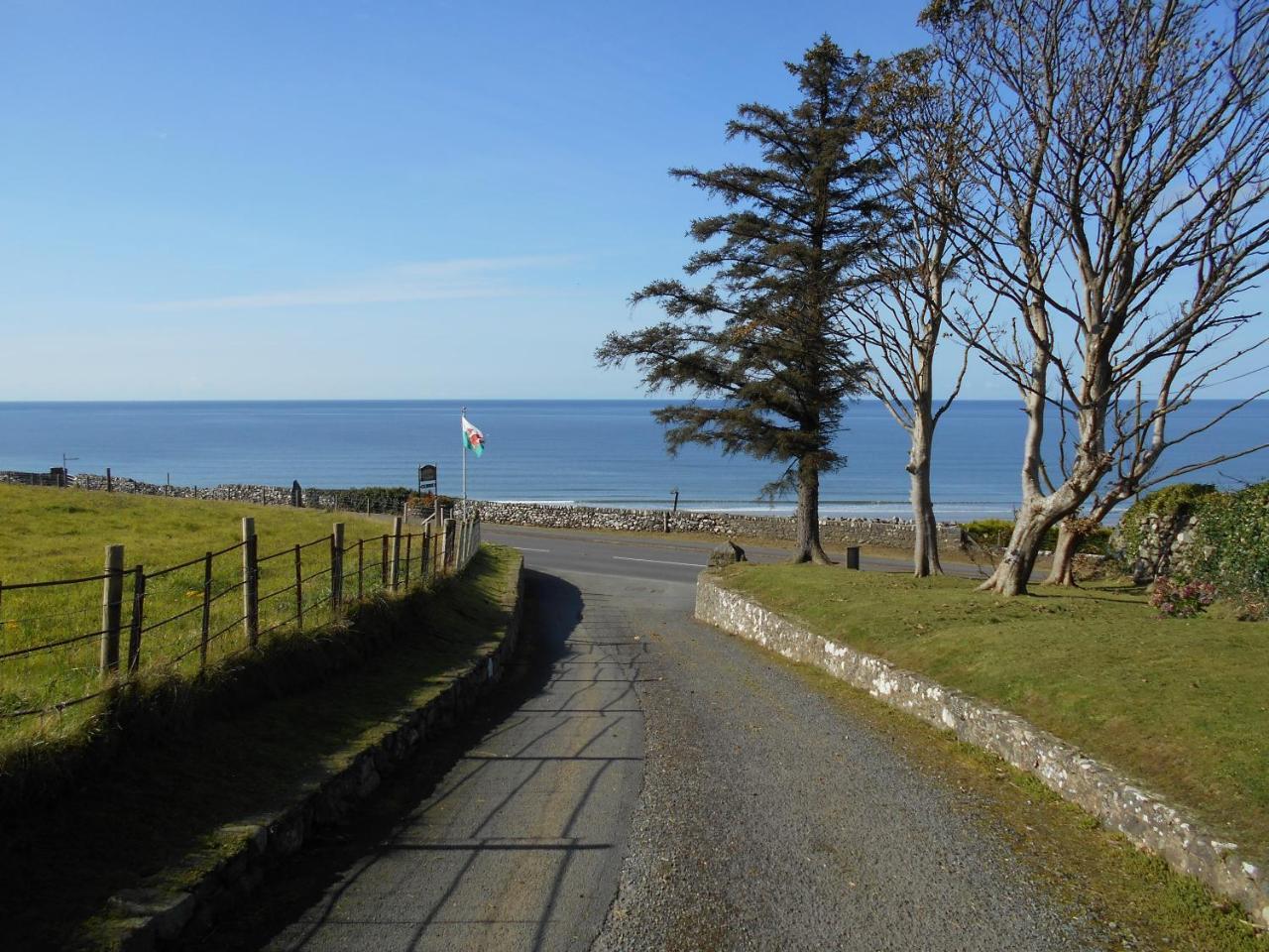 Hendre Clochydd Hall Llanaber Bagian luar foto